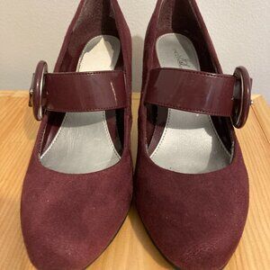 Deep wine dress pumps sz 6M